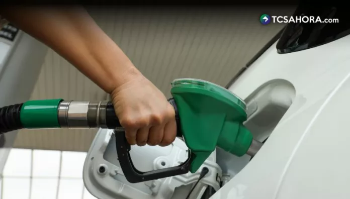 El diésel aumentará $0.02 y la gasolina superior bajará $0.03 en todo el país La Dirección General de Energía, Hidrocarburos y Minas publicó los respectivos precios de los combustibles vigentes a partir de mañana.