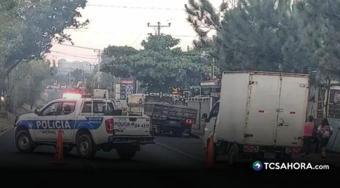 Un motociclista murió en un accidente de tránsito registrado en el km 25 de la carretera Panamericana Oeste, en el sentido hacia Quezaltepeque.