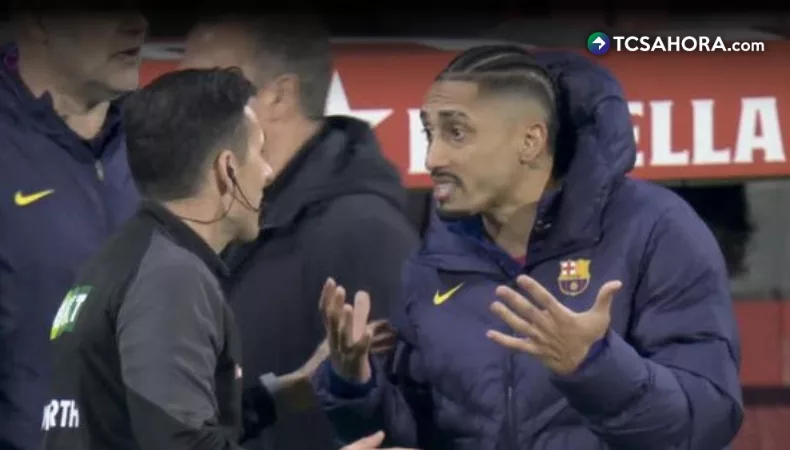 Flick y Raphinha cuestionan el arbitraje en la derrota del Barcelona