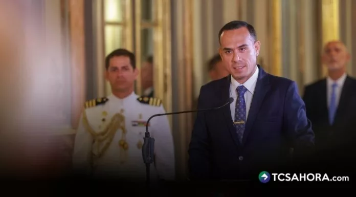 El presidente interino de Perú, José Jerí fue destituido este martes durante una sesión extraordinaria en el Congreso.