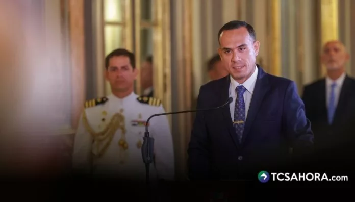 Congreso de Perú destituye al presidente interino José Jerí El presidente interino de Perú, José Jerí fue destituido este martes durante una sesión extraordinaria en el Congreso.