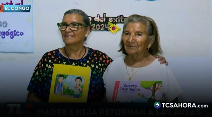 A sus 94 años, Catalina Mendoza regresó a clases en primer grado bajo la modalidad flexible junto a su hija de 72 años.