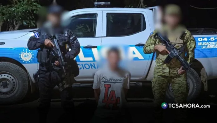 Capturan a hombre que prendió fuego a su padrastro en Teotepeque La PNC capturó en Teotepeque a un hombre de 23 años que habría rociado gasolina y prendido fuego a su padrastro de 59 años.