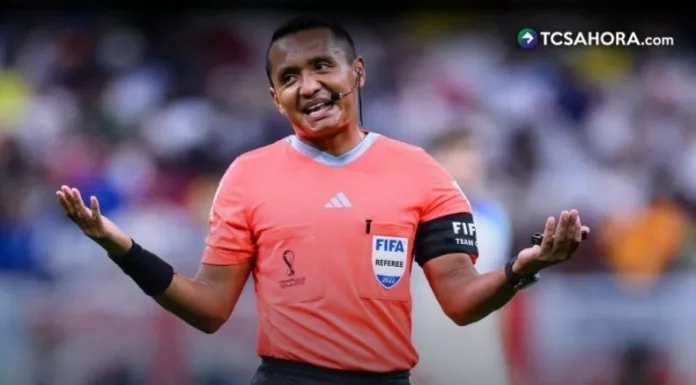 La Comisión de Árbitros de la FESFUT sancionó al árbitro Iván Barton tras su actuación en el partido Águila contra Alianza.