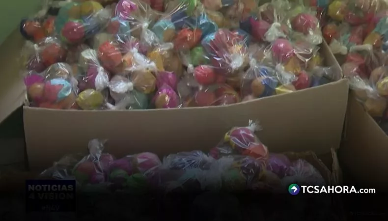 El Festival de Cascarones de Huevos llena de color las calles de Olocuilta