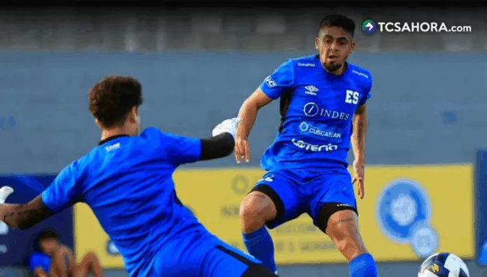 La selección mayor de El Salvador confirmó su convocatoria para enfrentar al Club Pachuca en México.
