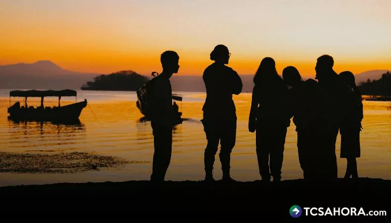 Educación apuesta por conexión tecnológica de centros escolares
