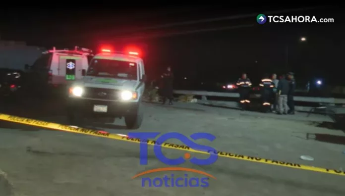 En las últimas horas, socorristas informaron sobre el fallecimiento de un hombre que cayó al río Arenal de Monserrat, en San Salvador Centro.
