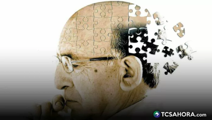 Hasta 2024 se diagnosticaron en El Salvador 68,807 personas con Alzheimer. La prevalencia de padecerlo incrementa según la edad.