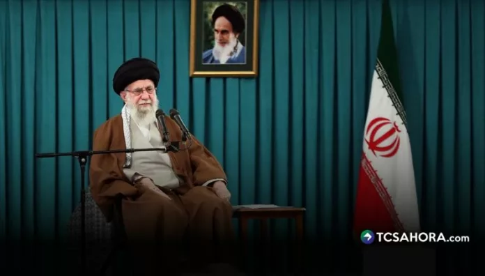 En medio de la escalada en Oriente Medio, el presidente de Estados Unidos, Donald Trump, anunció la muerte del líder supremo de Irán, Alí Jameneí, tras ataques conjuntos con Israel.