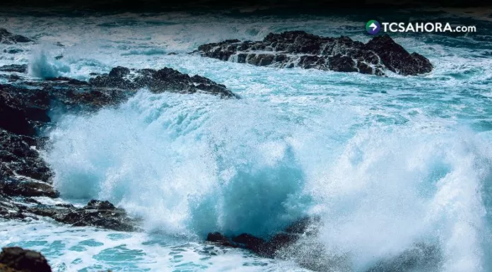 Protección Civil emitió un aviso por mar de fondo que aumentará la rapidez y altura de las olas en la costa salvadoreña durante los próximos días.