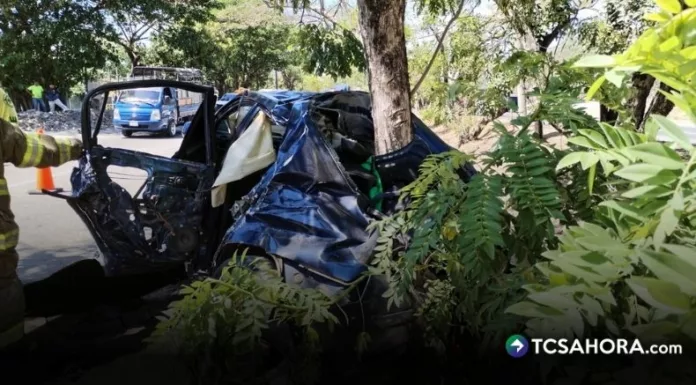 Las víctimas del accidente de tránsito son una mujer y un menor de edad.