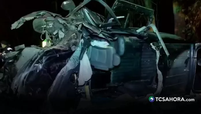 Tres fallecidos y al menos siete lesionados es el saldo de un aparatoso accidente registrado en el km 74 de la carretera Litoral, San Vicente.