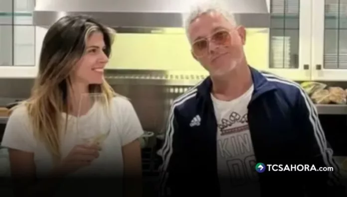 El cantante español dejó atrás la discreción y publicó un mensaje directo que fue captado en redes sociales.