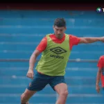 FAS cancela deuda salarial y mantiene su Licencia Temporal