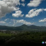 Día con mucho calor, algo de nubosidad y lluvias dispersas en el país