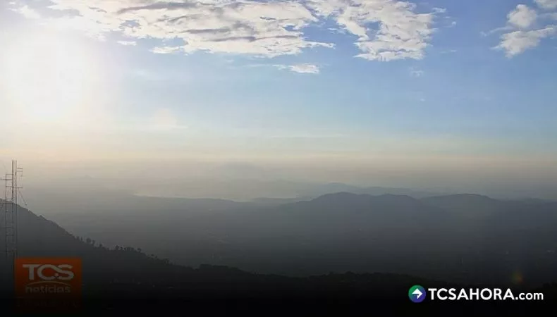 Martes con mucho calor, algunas brisas y lluvias esporádicas