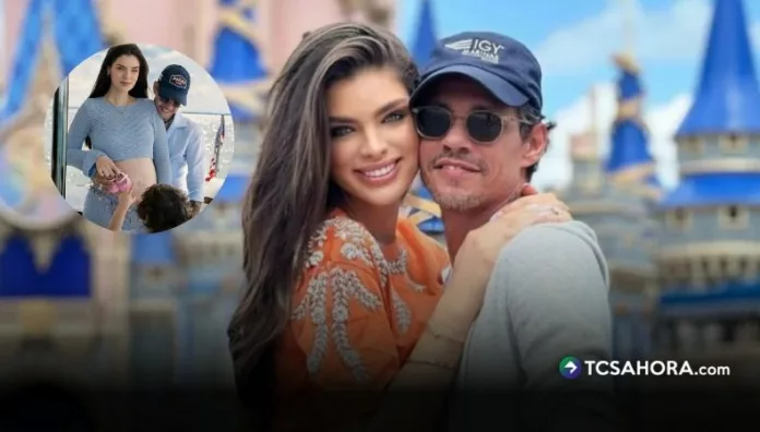 La pareja compartió fotos en familia, pero un pequeño elemento en las manos de la modelo terminó confirmando el sexo del bebé.
