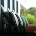 Precios de combustible aumentarán hasta $0.38 desde mañana