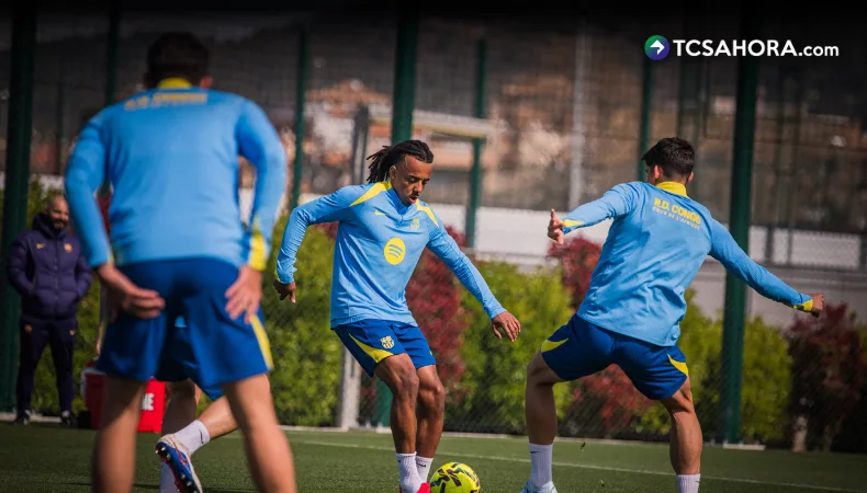 Barcelona recupera dos jugadores para el tramo final de temporada