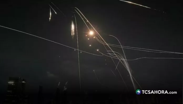 Irán desmintió las declaraciones del presidente Donald Trump, quien afirmó que Teherán había pedido un cese del fuego en el Estrecho de Ormuz.