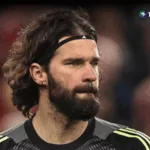 Alisson contradice a Slot: descarta nueva lesión y apunta a regresar a finales de abril