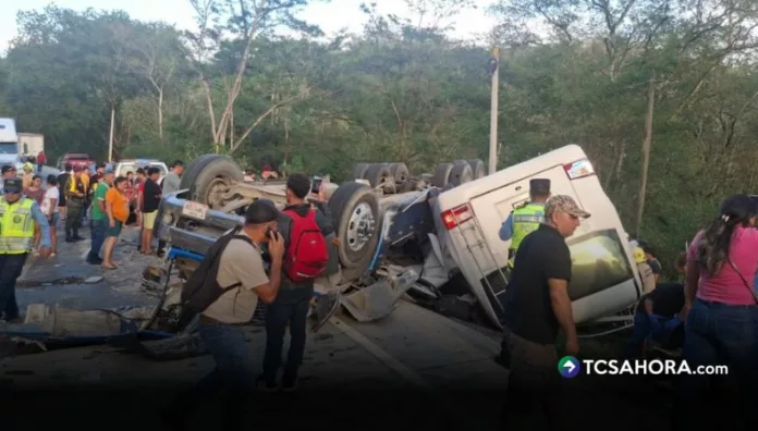La alerta roja se activó tras un choque que dejó fallecidos y obligó al cierre de la carretera en la zona afectada.