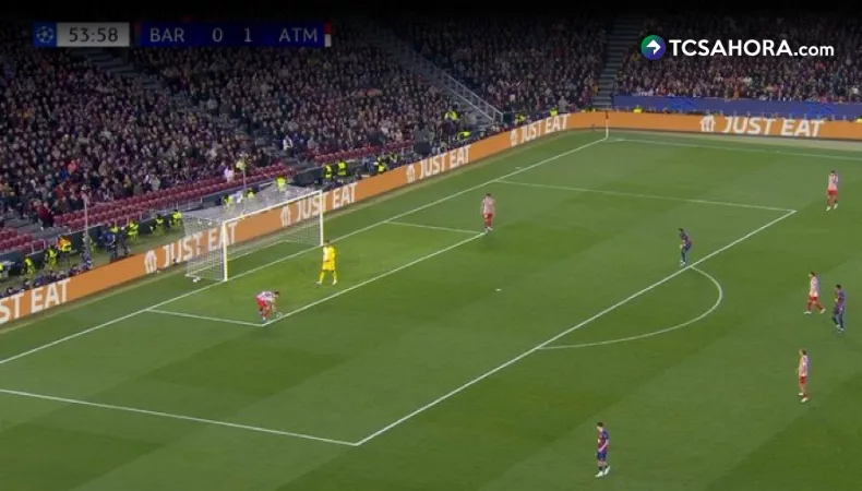 ¿Era penal a favor del Barcelona por mano de Pubill?