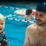 Matronatación: beneficios, edad ideal y cómo fortalece el desarrollo de los bebés