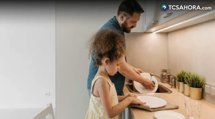 Según expertos, el objetivo principal no debe ser el dinero, sino la formación de hábitos y valores que acompañen a los niños.