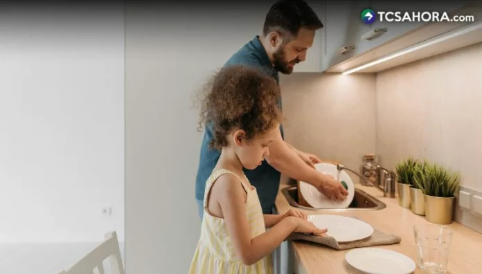 Según expertos, el objetivo principal no debe ser el dinero, sino la formación de hábitos y valores que acompañen a los niños.