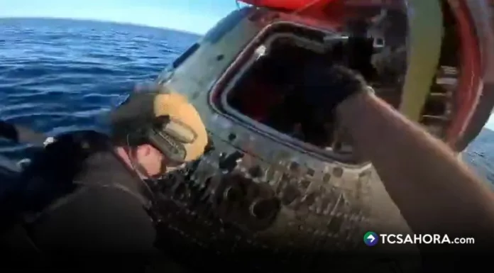 Reid Wiseman compartió imágenes del instante en que la nave fue recuperada en el océano luego de su amerizaje.