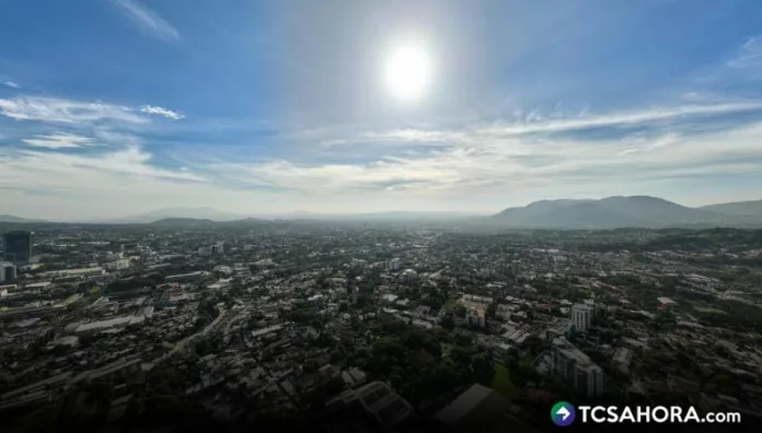 Las temperaturas altas, por efecto de la ola de calor, continuarán hoy con máximas de 40 ° Celsius, cielos despejados y vientos.