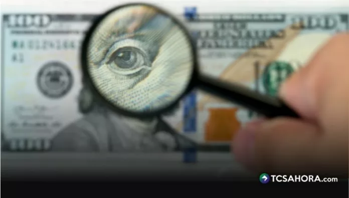 Las autoridades advierten que tanto la compra como la distribución de billetes falsos pueden acarrear consecuencias legales.