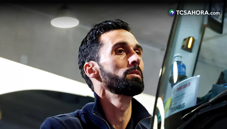 Arbeloa «estalla» con el arbitraje tras la expulsión de Camavinga