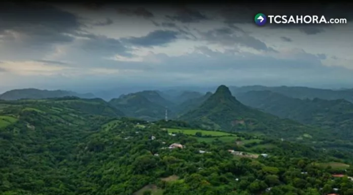 Según el pronóstico del clima, durante este domingo se registrará calor y lluvias en diferentes zonas del país.
