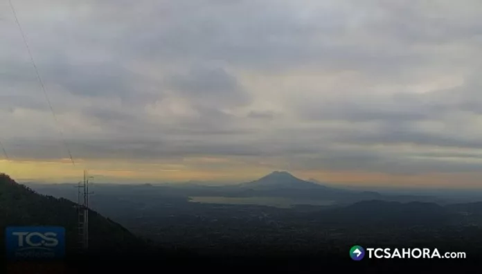 Hoy se tendrán lluvias, pero según los pronósticos, a partir de mañana podrán ser bastante intensas en todo el territorio salvadoreño.