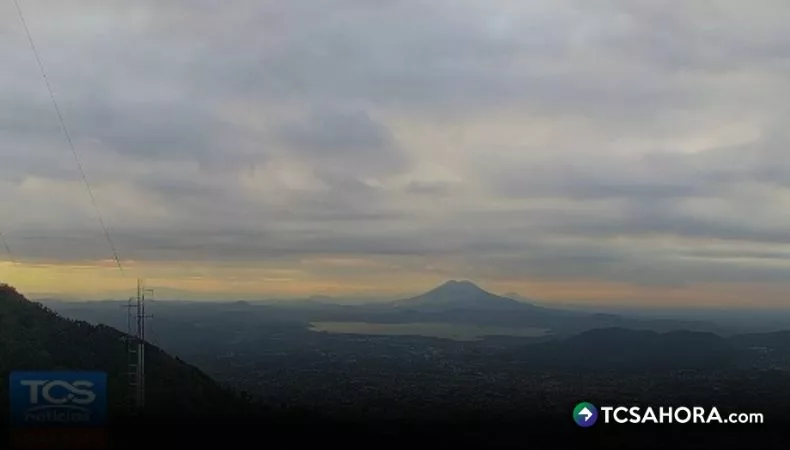 Martes con cielo nublado y lluvias a partir de la tarde y por la noche