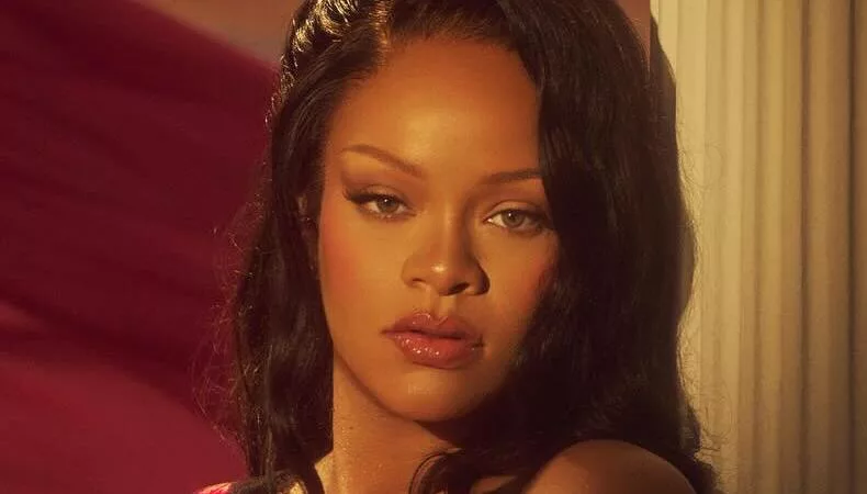 Rihanna y su bebé Rocki comienzan a facturar como dúo