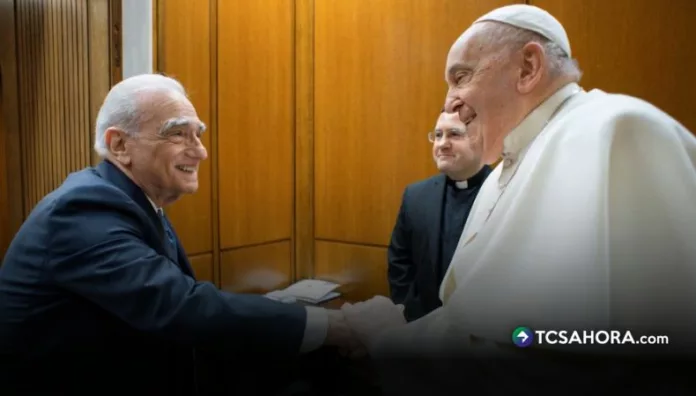 El documental incluye la última conversación audiovisual del pontífice y fue presentado en Roma como parte de un homenaje a un año de su muerte.