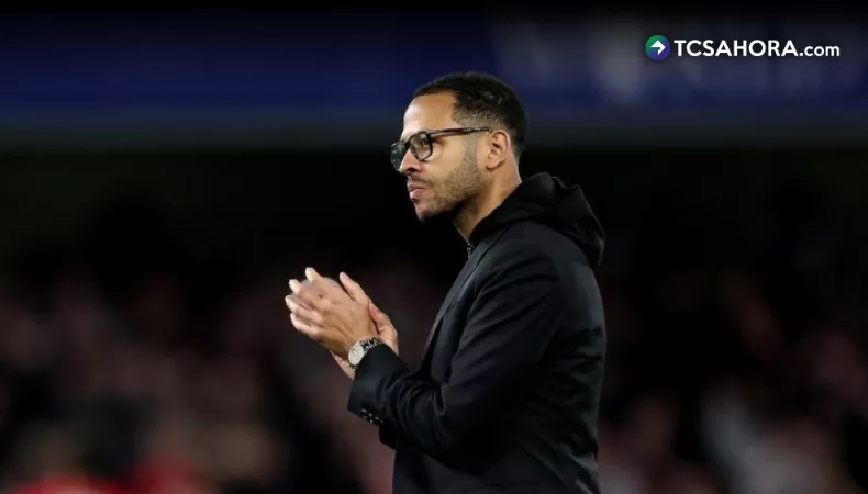 Chelsea despide a su técnico Liam Rosenior tras tres meses y medio