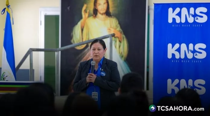 La ingeniera salvadoreña tuvo un rol fundamental en la programación del sensor del escudo térmico de la cápsula Orión de la misión Artemis.
