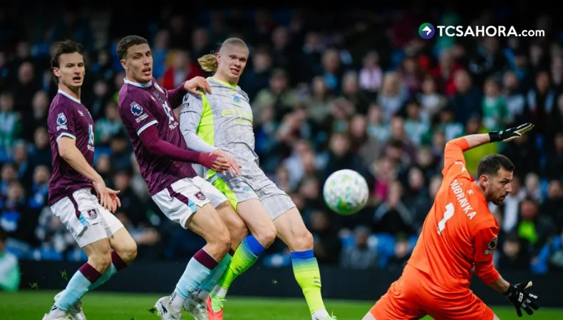 Manchester City vence al Burnley y es nuevo líder de la Premier