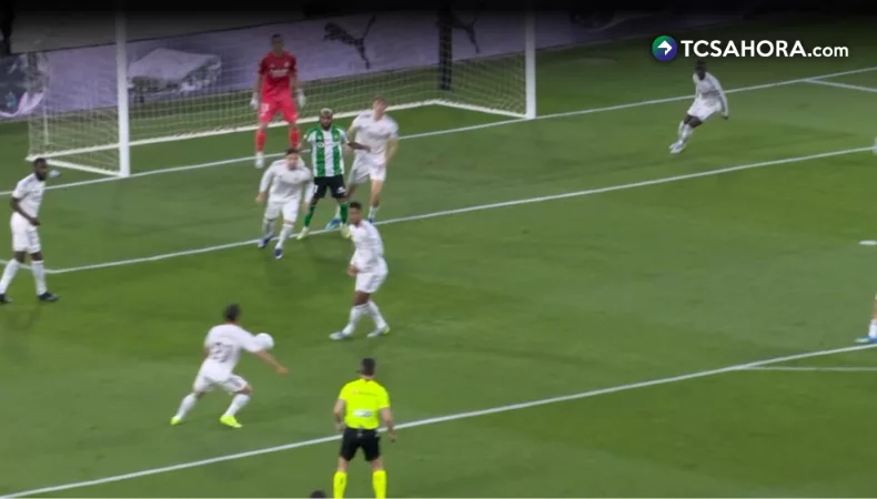 ¿Era penal a favor del Betis por mano de Brahim Díaz?