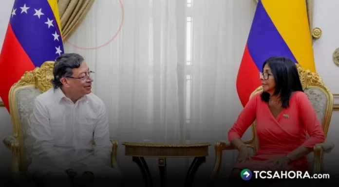 Gustavo Petro se reunió este viernes con la presidenta encargada de Venezuela, Delcy Rodríguez para fortalecer las relaciones bilaterales.