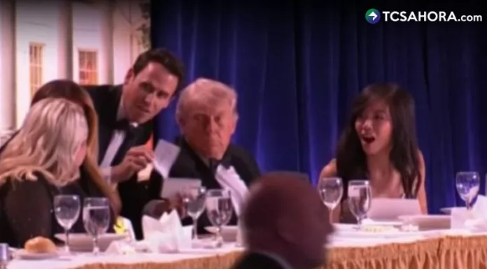 El presidente Donald Trump y su esposa Melania fueron evacuados esta noche durante la cena de corresponsales, luego de escucharse disparos.