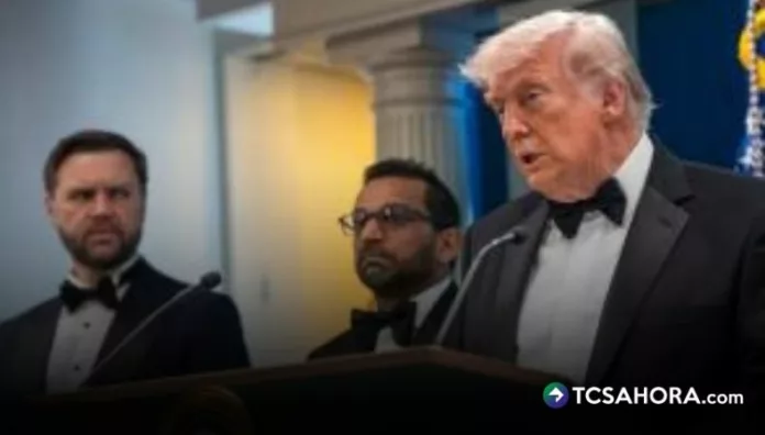La Casa Blanca aseguró este lunes que Donald Trump analiza una propuesta de Irán para reabrir el estrecho de Ormuz.
