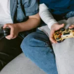 ¿Cómo detectar y combatir el ciberacoso en juegos en línea?