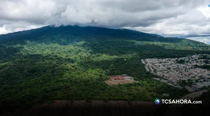 El fin de semana tendrá ambiente caluroso y lluvias en distintos puntos del país, incluyendo el Área Metropolitana de San Salvador.