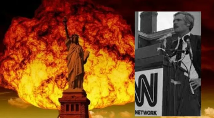 Ted Turner ha fallecido. Recordamos que habría ordenado hacer un video que sería el último que transmitiría CNN el día del fin del mundo.